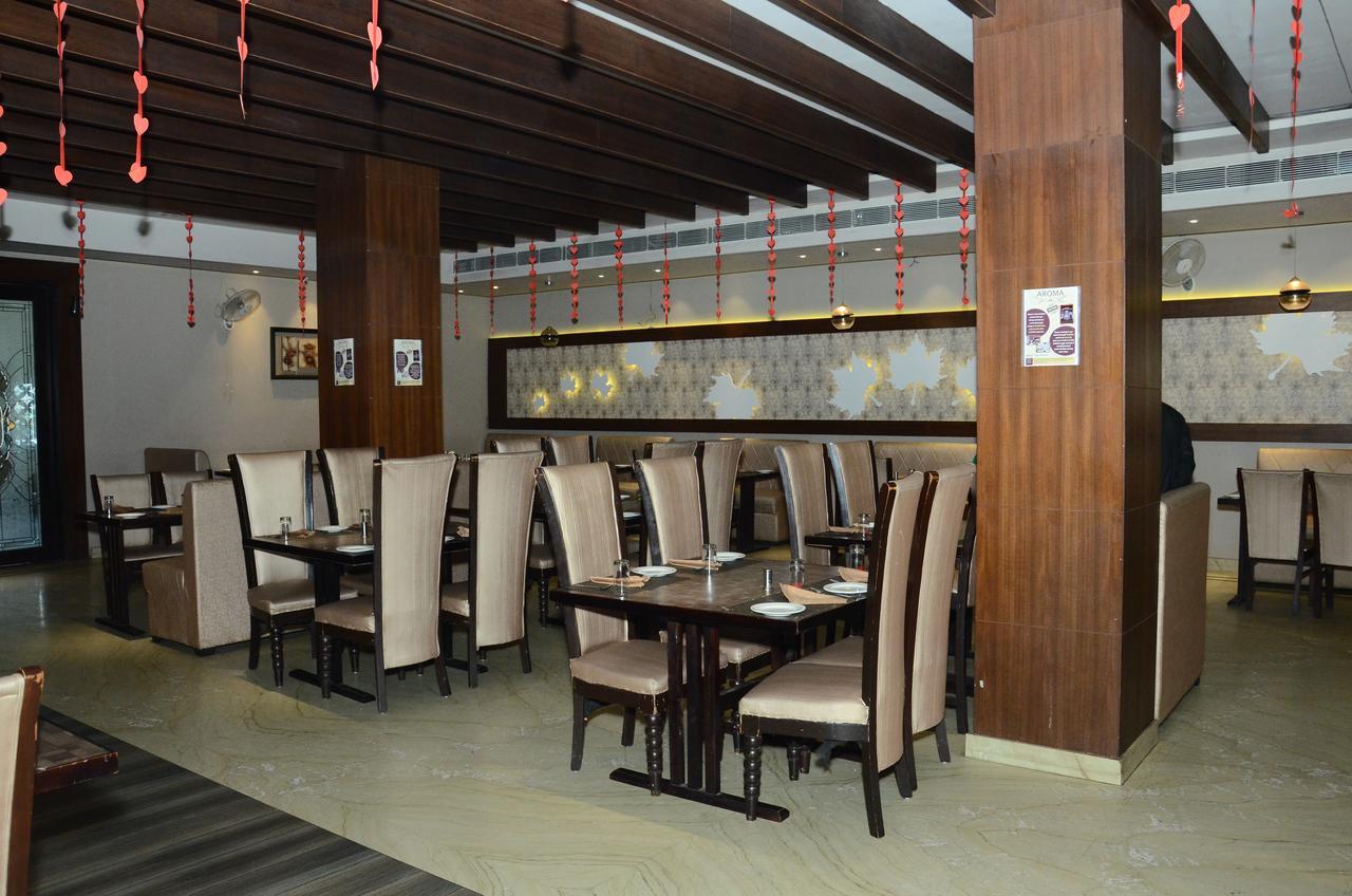 Hotel Aroma Inn Sirsa Ngoại thất bức ảnh